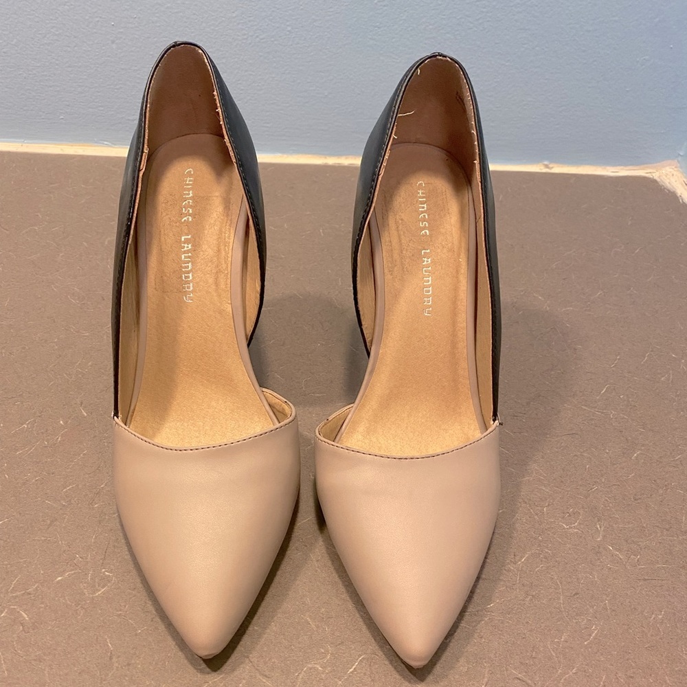 Two- tone, color block Chinese Laundry pump size 12, unboxed, great condition